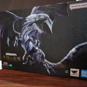 Dragón Blanco Ojos Azules S.H.MonsterArts